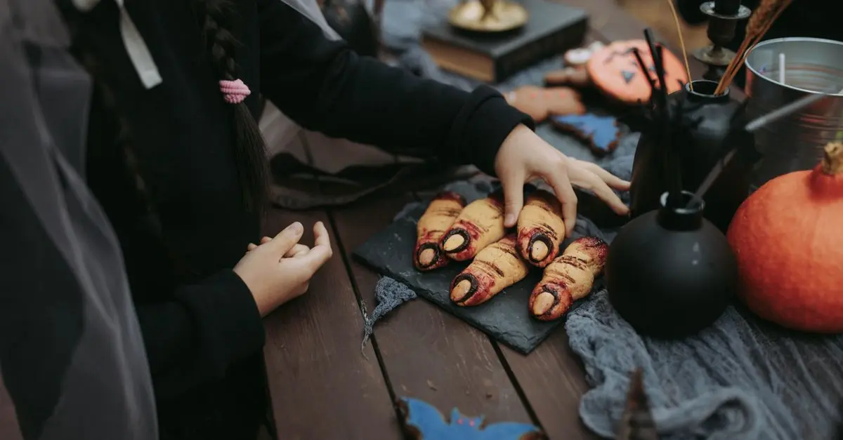 Les accessoires indispensables pour une tenue Halloween réussie